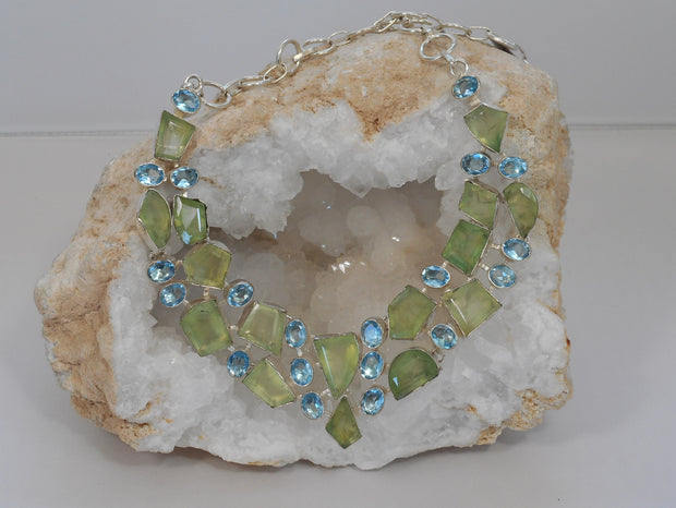 Prehnite Gemstones Necklace with Blue Topaz