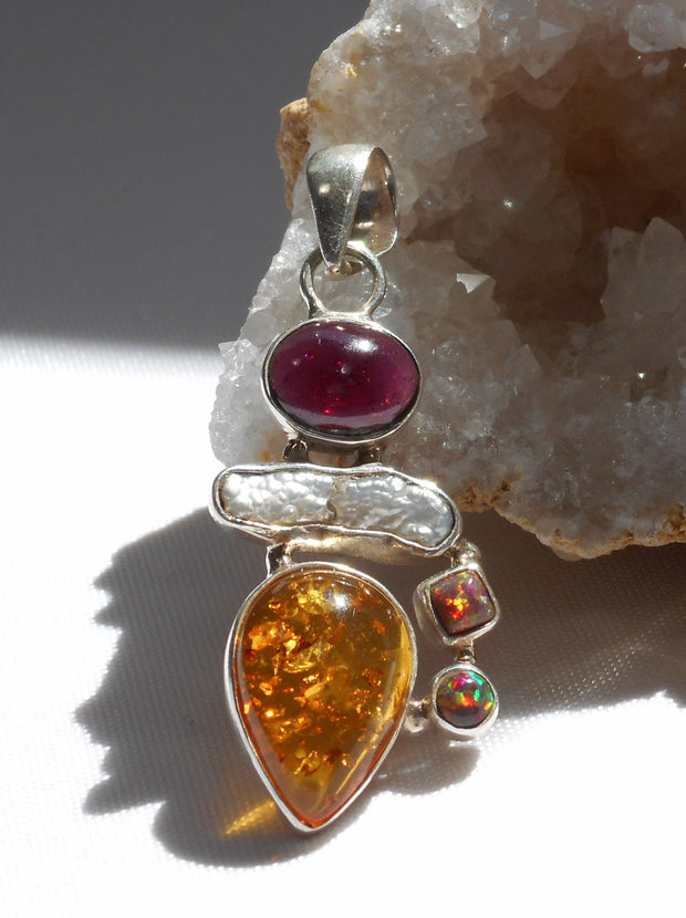 Amber Pendant 10 with Garnet, Opal and Pearl