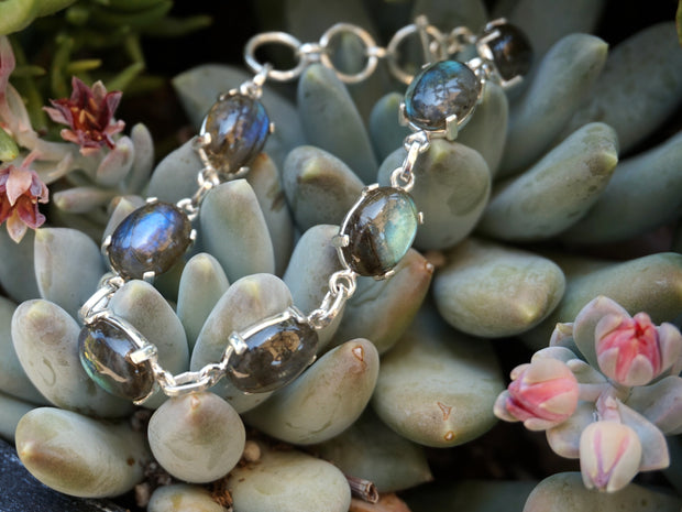 Labradorite Bracelet 1