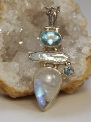 Moonstone Pendant 4 with Blue Topaz