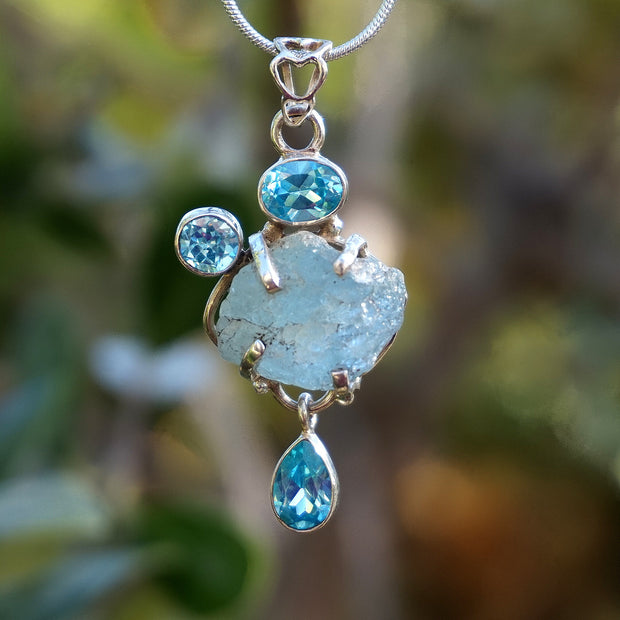 Aquamarine Rough Pendant 5 with Blue Topaz