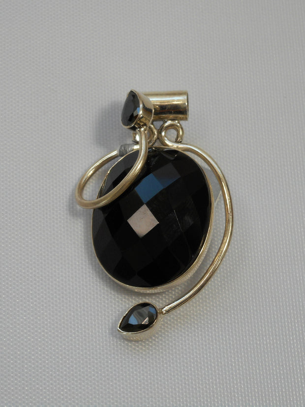 Black Onyx Pendant 4