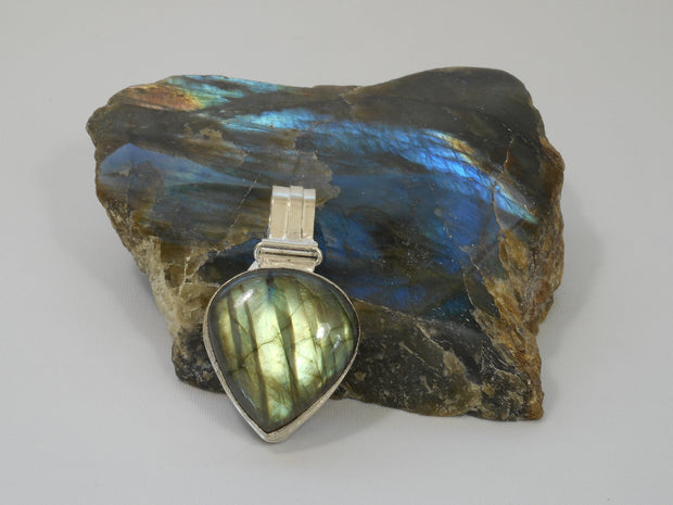 Labradorite Pendant 8