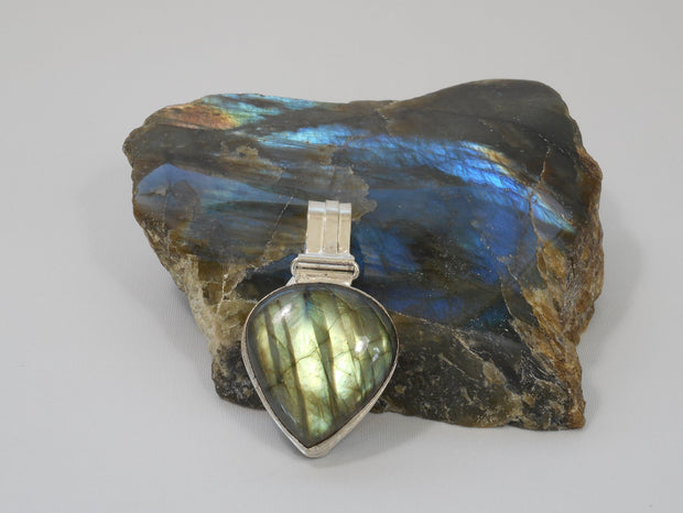 Labradorite Pendant 8