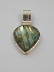 Labradorite Pendant 8