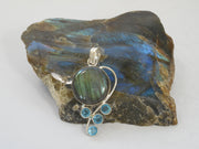 Labradorite Pendant 11