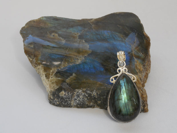 Labradorite Pendant 9
