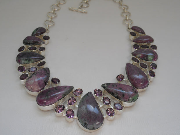 Ruby in Zoisite Gemstones Necklace with Amethyst Quartz