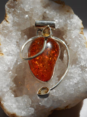 Amber Pendant 11 with Citrine Quartz