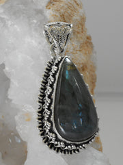 Labradorite Pendant 14