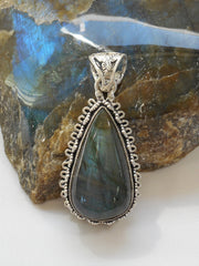 Labradorite Pendant 14