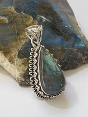 Labradorite Pendant 14