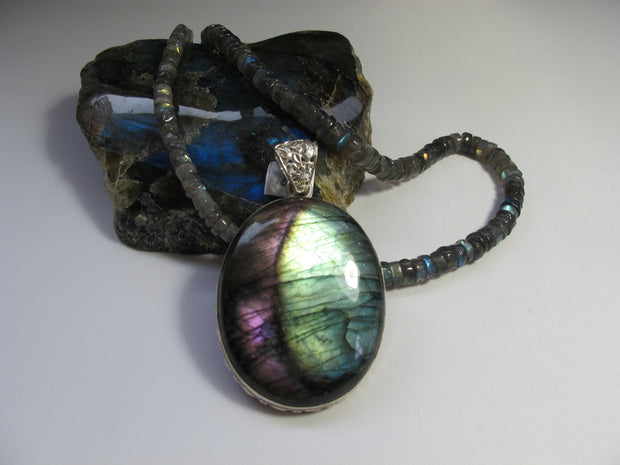 Labradorite Oval Pendant 2
