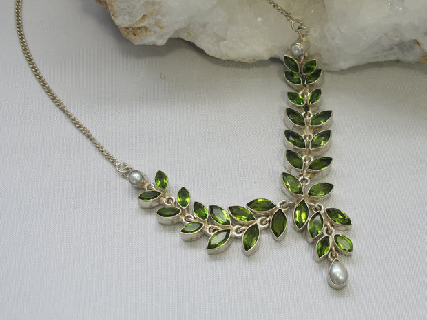 Delicate Peridot and Pearl Teardrop Necklace