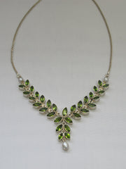 Delicate Peridot and Pearl Teardrop Necklace