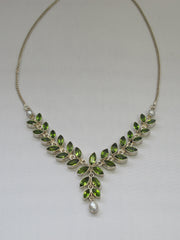 Delicate Peridot and Pearl Teardrop Necklace