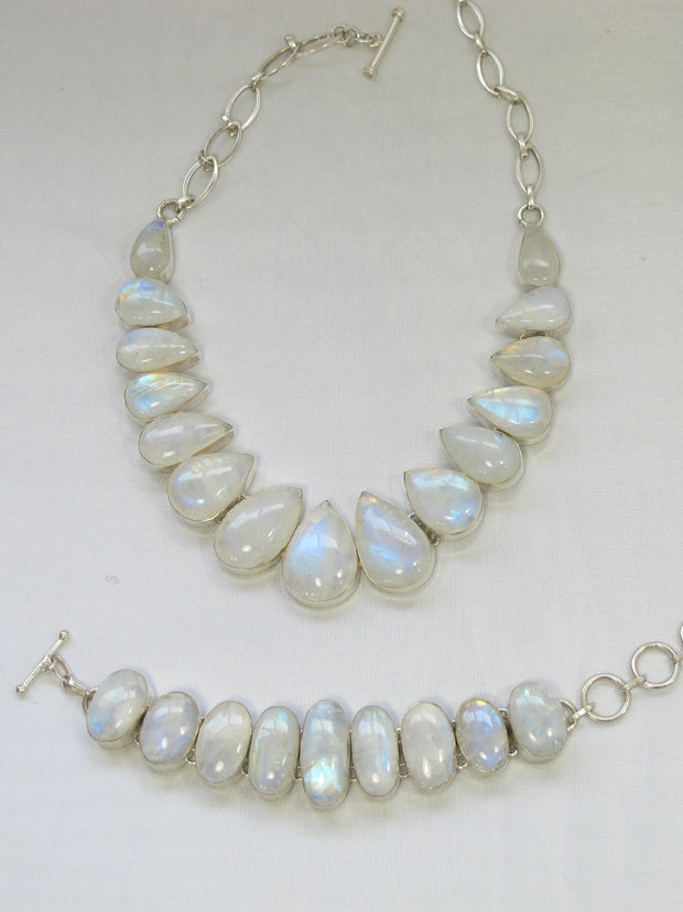 Moonstone Teardrop Collar 3