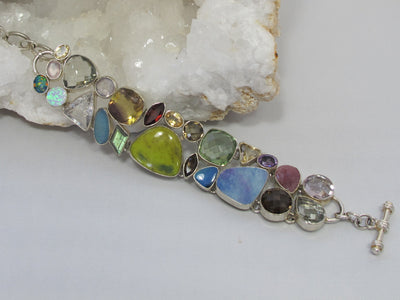 Sparkling Gemstones Bracelet 2